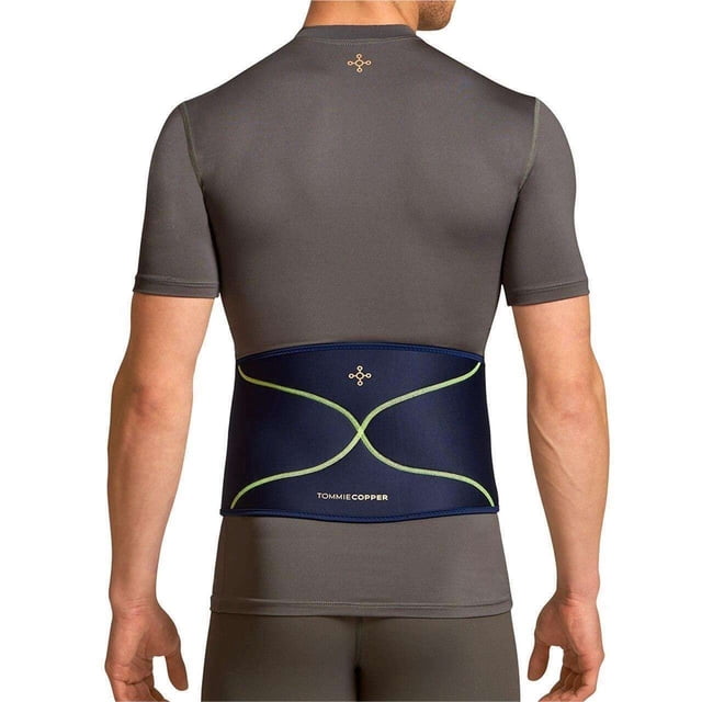 Faja lumbar cómoda para hombre de Tommie Copper, transpirable, que absorbe el sudor y proporciona soporte de compresión para la espalda y los músculos para el día a día. Azul marino oscuro. Talla L/XL
