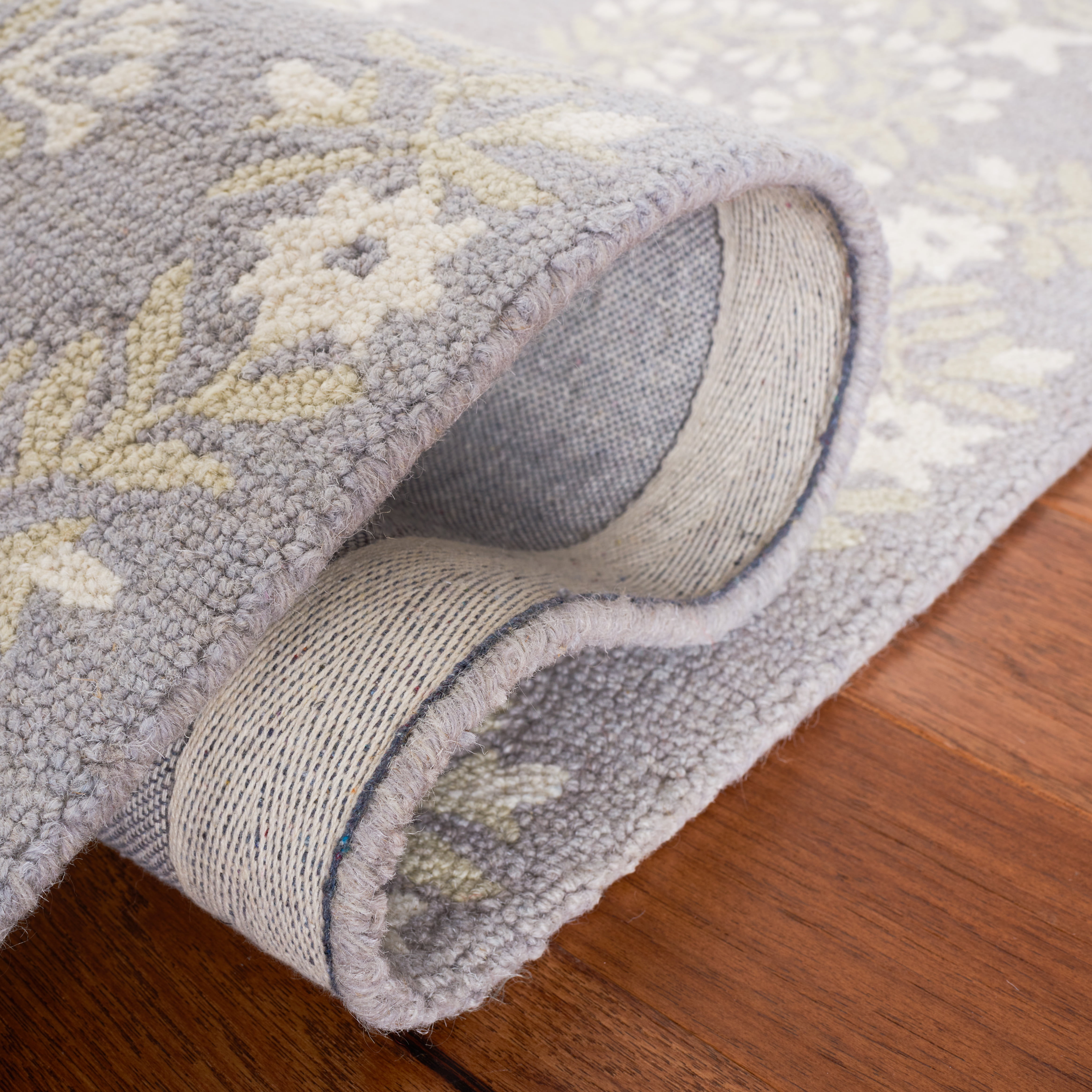 Safavieh Empire Janetta Medallion Area Rug, Gray/Green, 3' x 5'