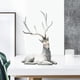 thumbnail image 5 of Adornos creativos de reno, ligeros y modernos, para decorar tu vinoteca. Sentado gris, 5 of 8