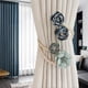thumbnail image 1 of Alzapaños para Cortinas con Rosas Azules | Alzapaños de Lino de 47 Cm | Juego de Hebillas Sin Taladro | Accesorios Florales Decorativos para Sala de Estar, Dormitorio y Decoración Del Hogar, 1 of 6