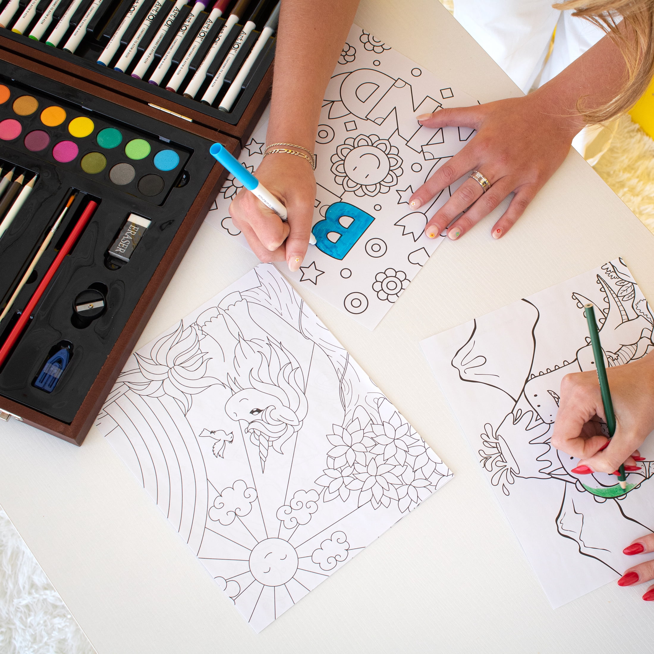 Art 101 Budding Artist Beginners Multifunctional Art Set with 210 Pieces  for Children