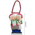 thumbnail image 2 of Paquete de 2 colgantes de Navidad Meskcv adorno personalizado con nombre delantal de cocina 3 miembros, 2 of 5