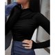 thumbnail image 4 of Camisa básica de manga larga para mujer, camisa con cuello inclinado y hombros plisados para interior y exterior, color negro L, 4 of 7