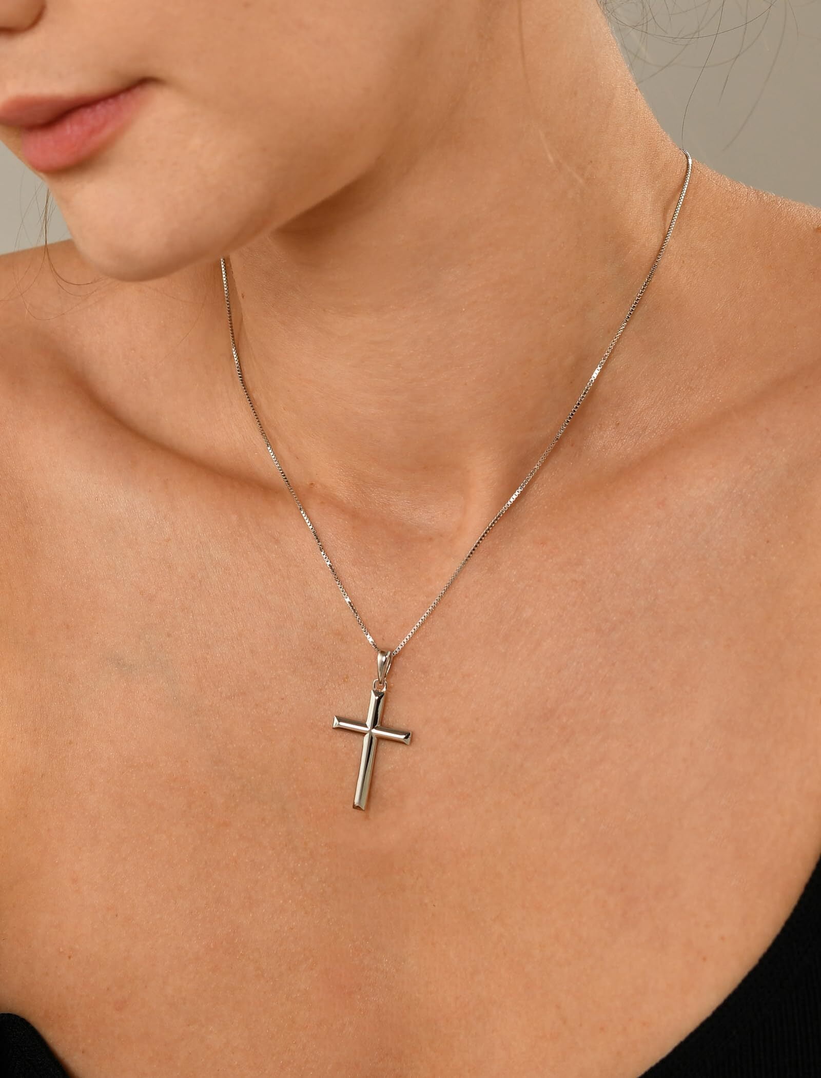 VESITIM Cross Necklace for Women Sterling Silver Plain Cross Pendant Necklace White Gold Plated 0.98" Jewelry Gifts for Men