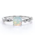 thumbnail image 1 of JeenMata Anillo de Compromiso con Banda Curva Ópalo Brasileño Redondo de 1,10 Quilates y Moissanita, Filigrana Milgrain, Engaste en Garras, Baño de Oro Blanco de 18 K sobre Plata, 1 of 6