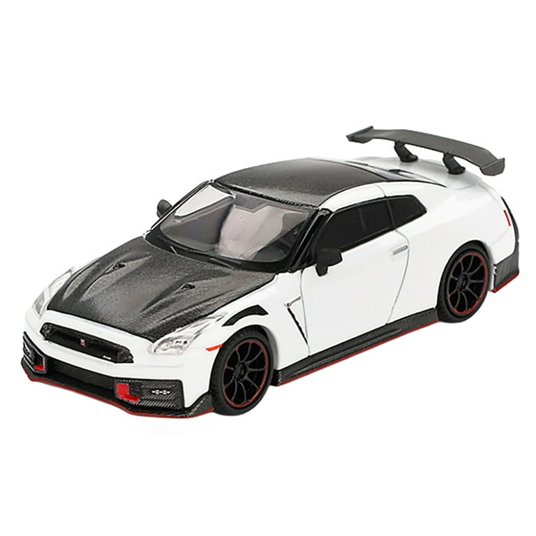 2024 Nissan GT-R Nismo (R35) Brilliant White Pearl with Carbon