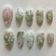 thumbnail image 1 of Kit de uñas postizas Press On Wuhetyo de 24 piezas con diseño floral 3D y perlas, 1 of 7