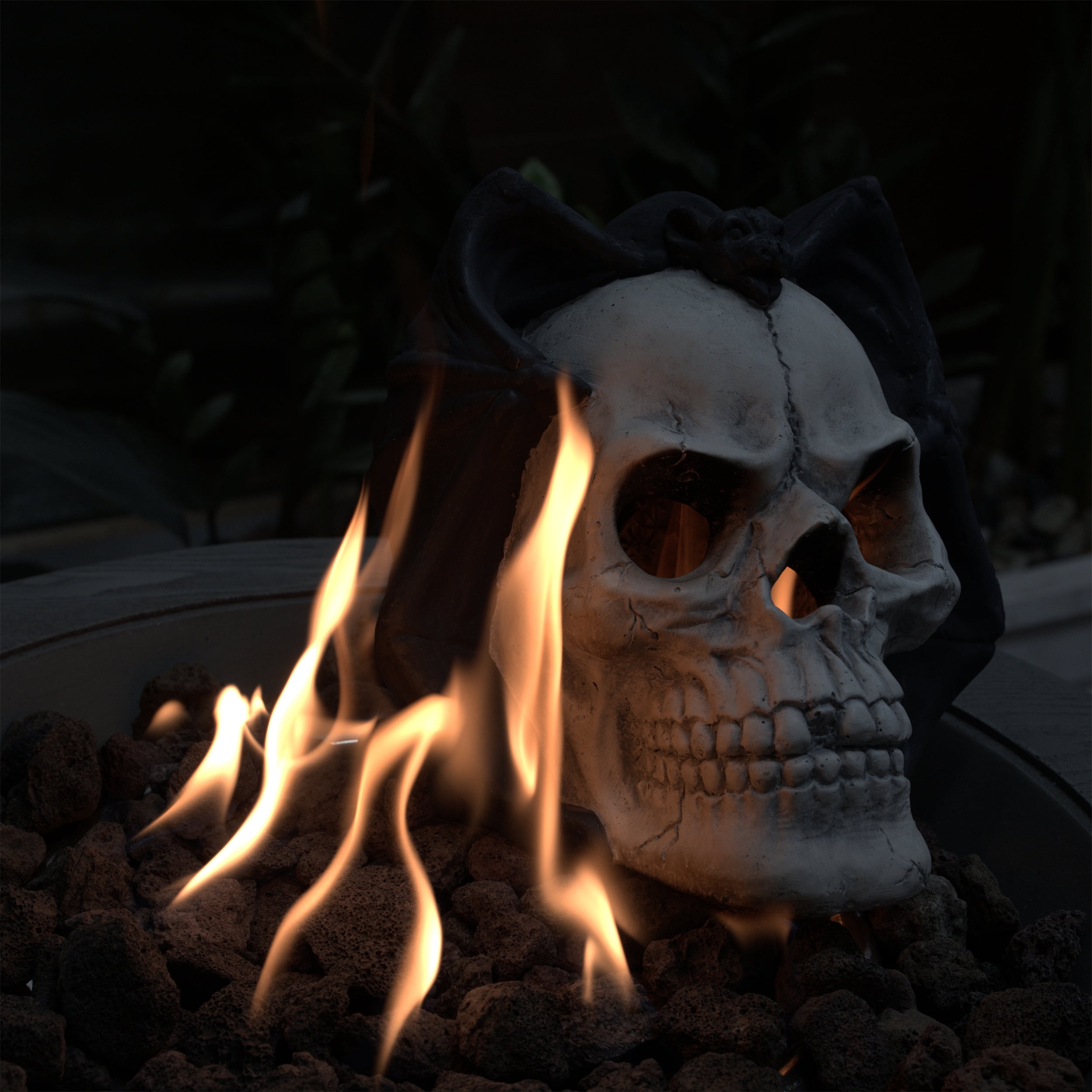 Metal Human Skull Gas Log, Heat-Resistant Up to 3000°F, Hollow Center for Flames, Handcrafted Fire Pit Accessory