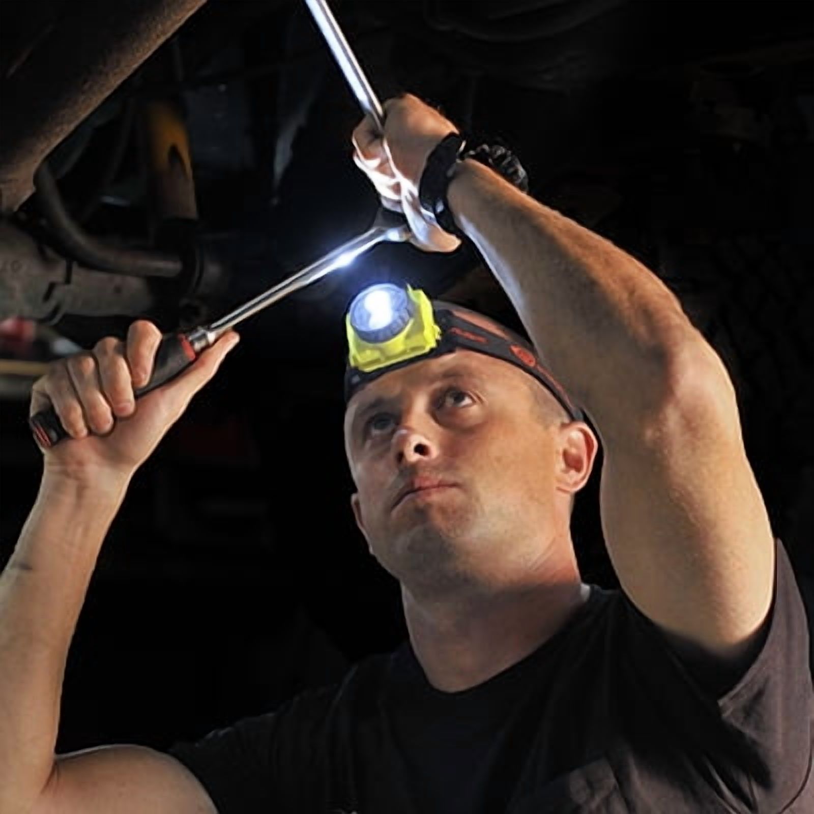 Streamlight 61600 Double Clutch USB 125-Lumen Multi-Fuel LED Headlamp