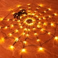 thumbnail image 1 of Halloween 96 luces LED moradas de telaraña con araña, 8 modos iluminan las decoraciones de Halloween de telaraña para interior, exterior, jardín, patio, hogar, patio (morado) Adepaton XMWJ131-1, 1 of 7