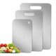 thumbnail image 1 of Tabla de Cortar de Acero Inoxidable de Doble Cara | Resistente y Apta para Cuchillos | para Carne, Verduras y Frutas | Orificio para Colgar | Apta para Lavavajillas | 1 Unidad, 1 of 2