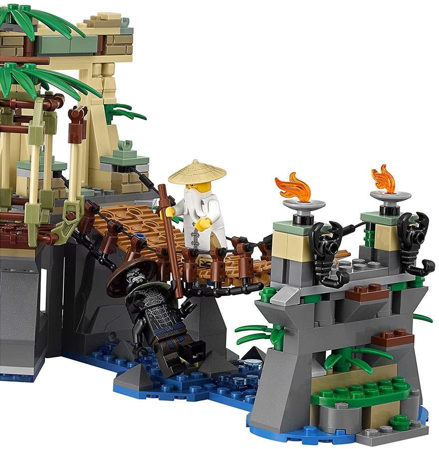 Pre-Owned The Ninjago Movie Master Falls Set LEGO 70608