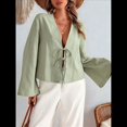 thumbnail image 4 of Camisa Y2K para Mujer, Blusa con Mangas Acampanadas y Cuello en V, Estilo Casual. Pasta de Frijoles L, 4 of 10