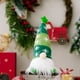 thumbnail image 3 of Muñeco navideño sin rostro, muñeco bonito, gnomo elfo, regalos de decoración del hogar de Navidad (verde corto), 3 of 5