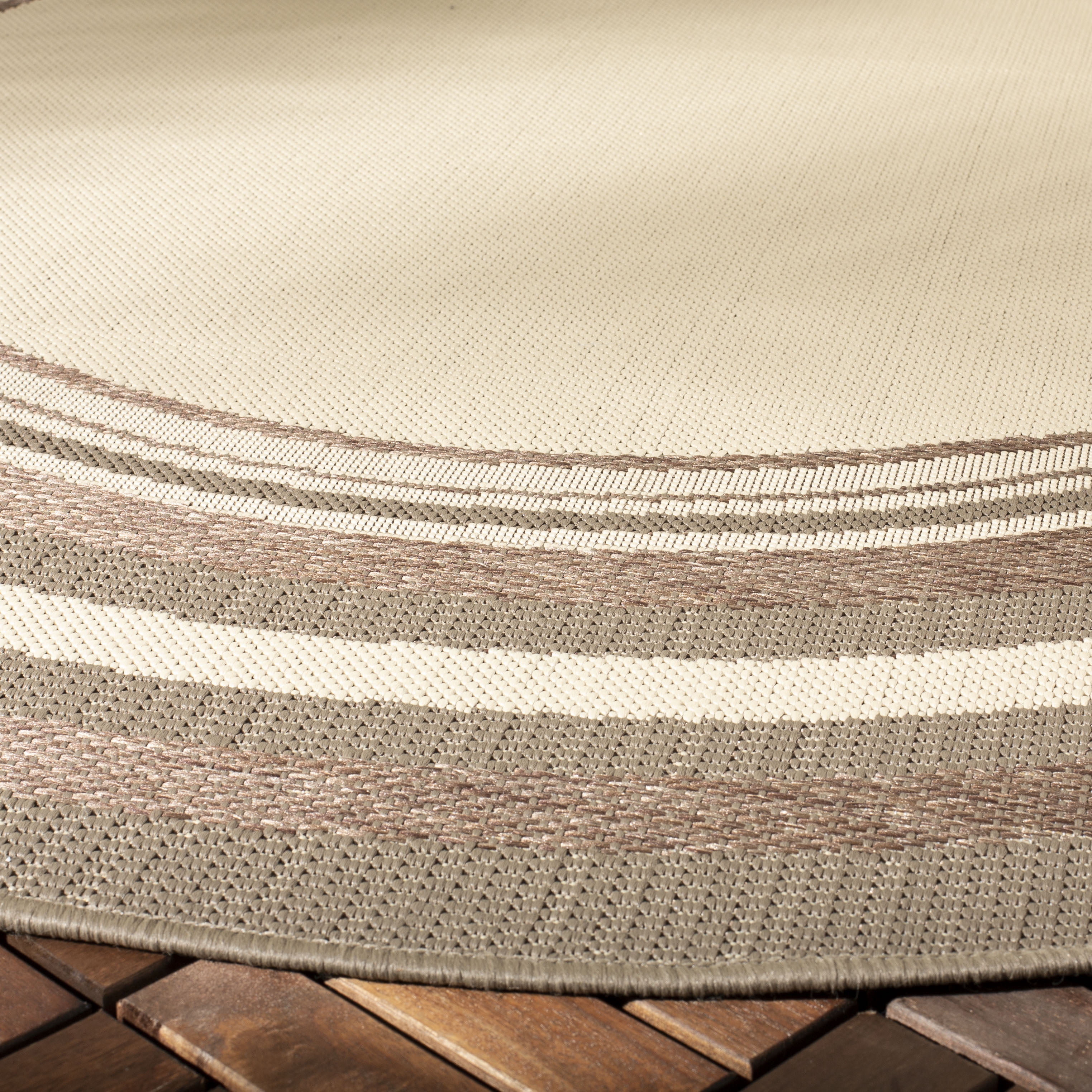 Safavieh Courtyard Phoebe Bordered Indoor/Outdoor Area Rug, Beige/Dark Beige, 5'3" x 5'3" Round