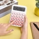 thumbnail image 3 of Calculadora Mecánica de Escritorio, Lindas Calculadoras de Botones Grandes con Pantalla LCD Grande de 12 Dígitos, Accesorios de Escritorio, Rosa, 3 of 5
