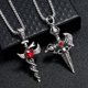 thumbnail image 3 of 2 collares cruzados de aleación para hombre, estilo gótico, de metal (2 estilos), 3 of 6