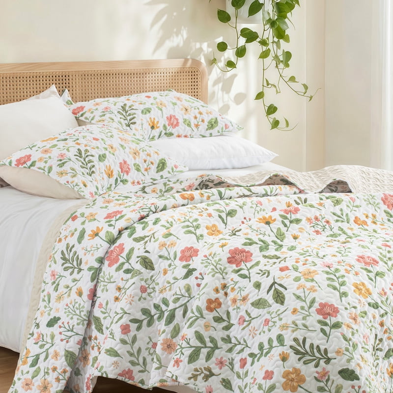 Exclusivo Mezcla Floral Quilts Queen Size, White Queen Quilt Bedding Set with Cottagecore Botanical Pattern, Reversible Lightweight Bedspreads Coverlets (92"x96")
