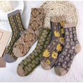 thumbnail image 1 of Zhuge 5 pares de calcetines florales para mujer, calcetines de algodón con rayas nórdicas y flores, calcetines retro bonitos y dulces con flores para niñas, 5-b, 1 of 5