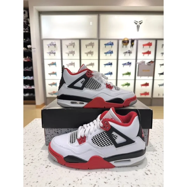 Ni - ke Size 5.5Y - Jordan 4 Retro Fire Red GS (2020) White Black Tech Grey 408452 160