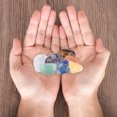 thumbnail image 1 of Colección de 10 piezas de piedras, grandes regalos, piedras de chakra caídas para meditación y yoga, 1 of 7