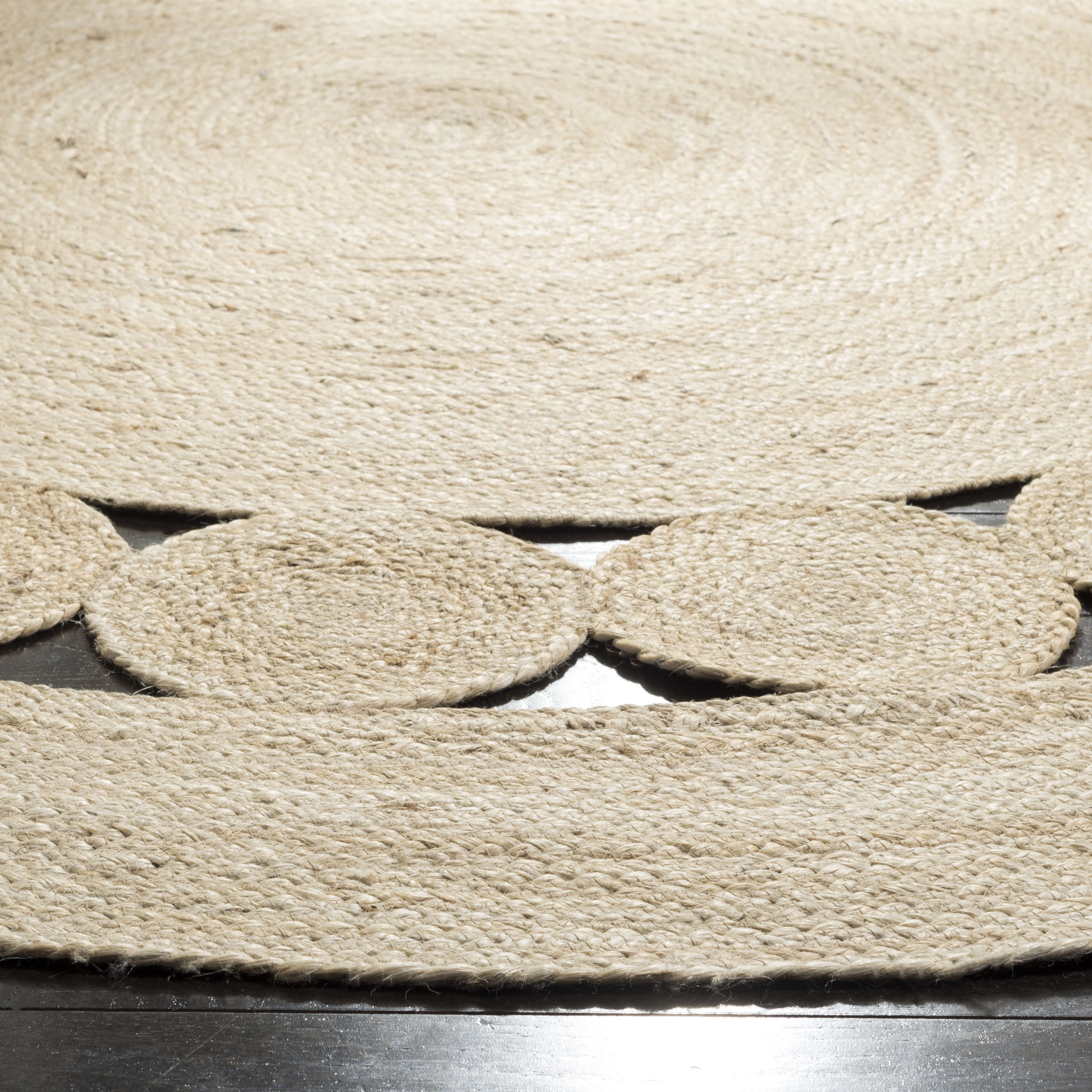 SAFAVIEH Natural Fiber Morgan Braided Jute Area Rug, Ivory, 4' x 4' Round