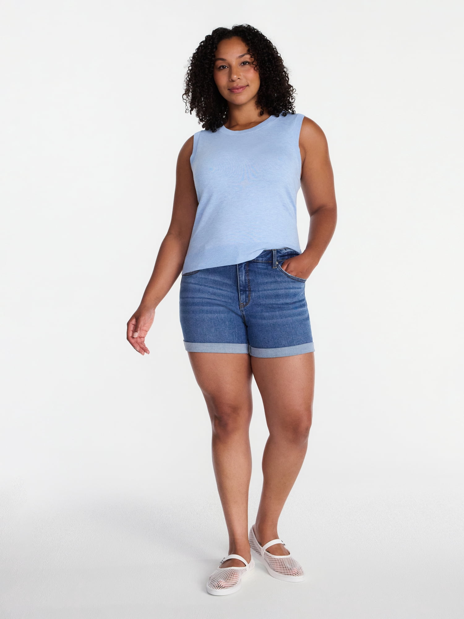 Time and Tru Women's Mid Rise Roll Cuff Denim Shorts, 4" Inseam, Sizes 0-20