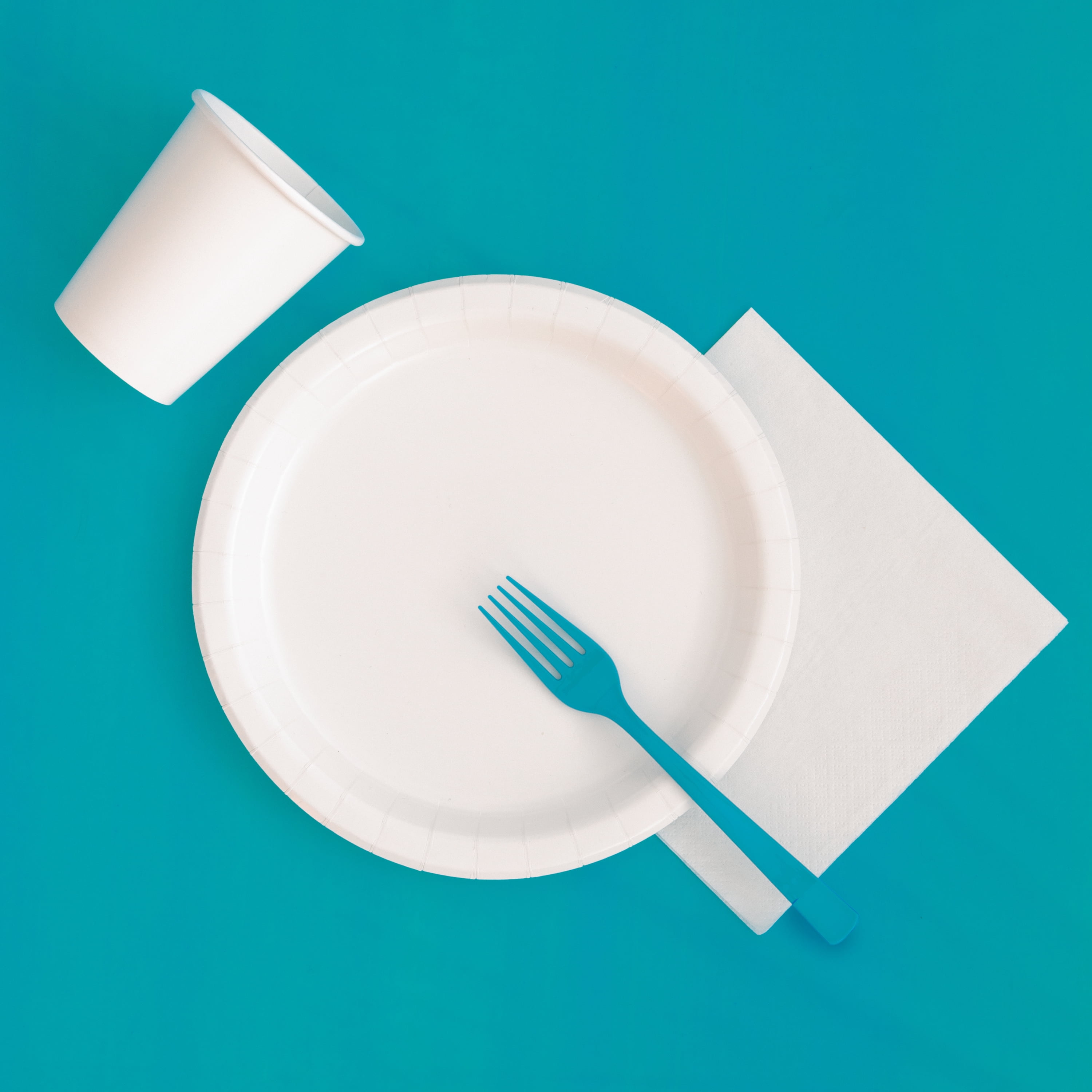 Way to Celebrate! Teal Plastic Round Tablecloths, 84in, 2ct