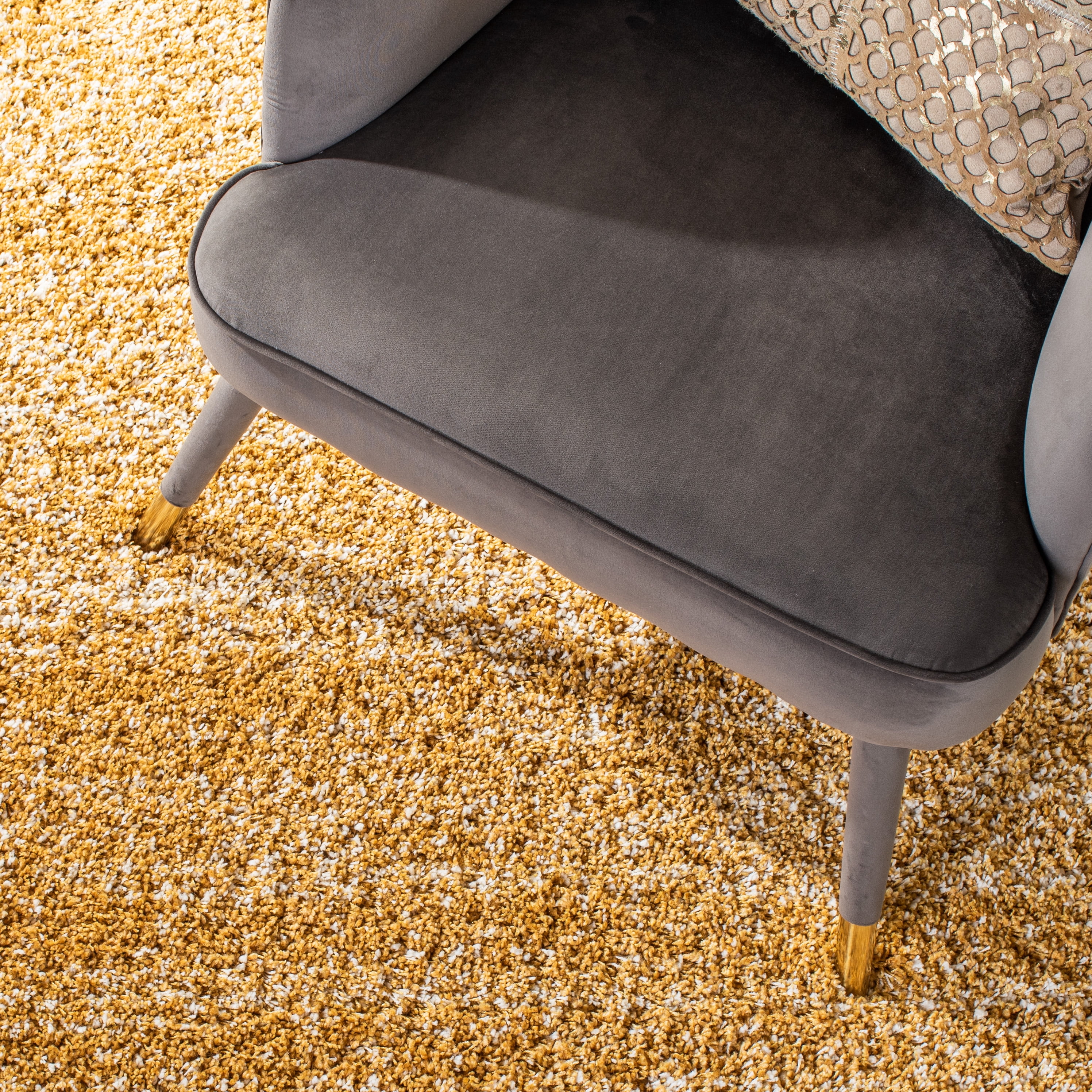 SAFAVIEH Hudson Shag Jaden Striped Runner Rug, Gold/Ivory, 2'3" x 8'
