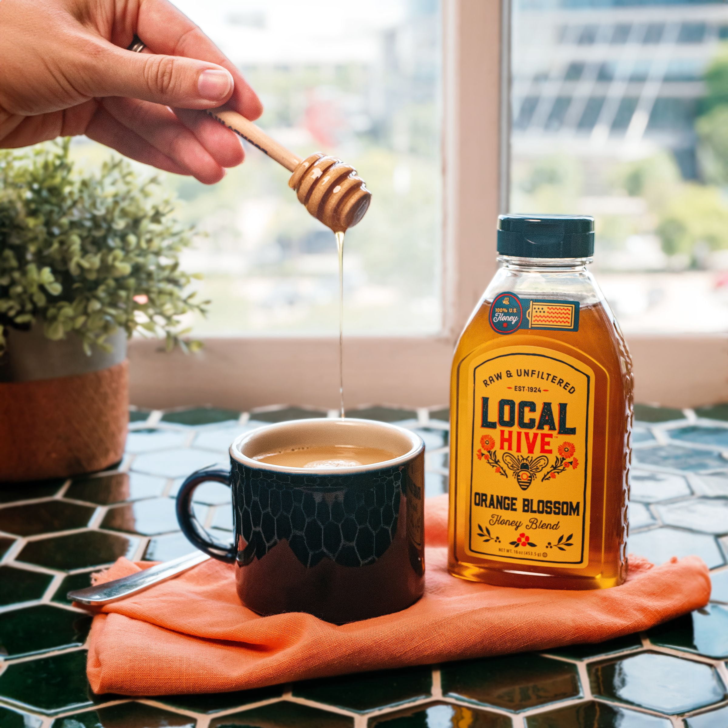 Local Hive, Raw & Unfiltered, So Cal Honey, 32oz Bottle
