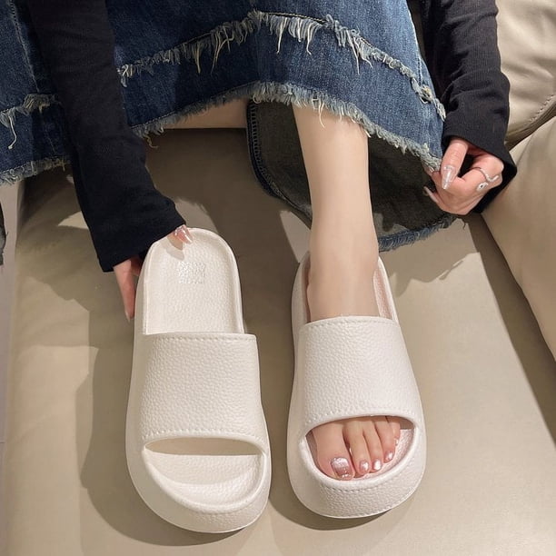 Zapatillas gruesas para mujer, verano 2024, antideslizantes, resistentes al desgaste, zapatillas de plataforma casuales de moda, sandalias de playa casuales de EVA con cabeza redonda