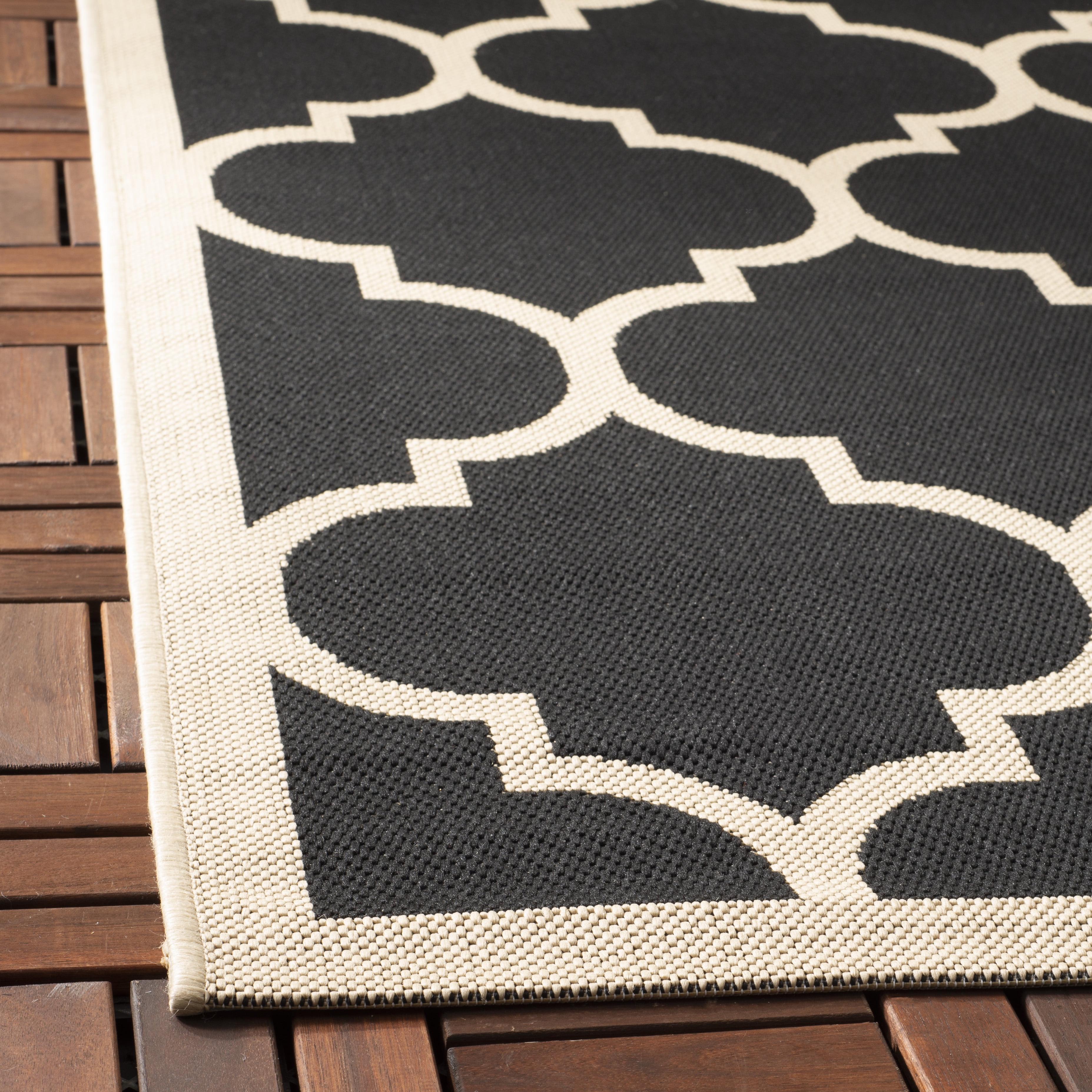 Safavieh Courtyard Alyssa Geometric Indoor/Outdoor Runner Rug, Black/Beige, 2'3" x 8'