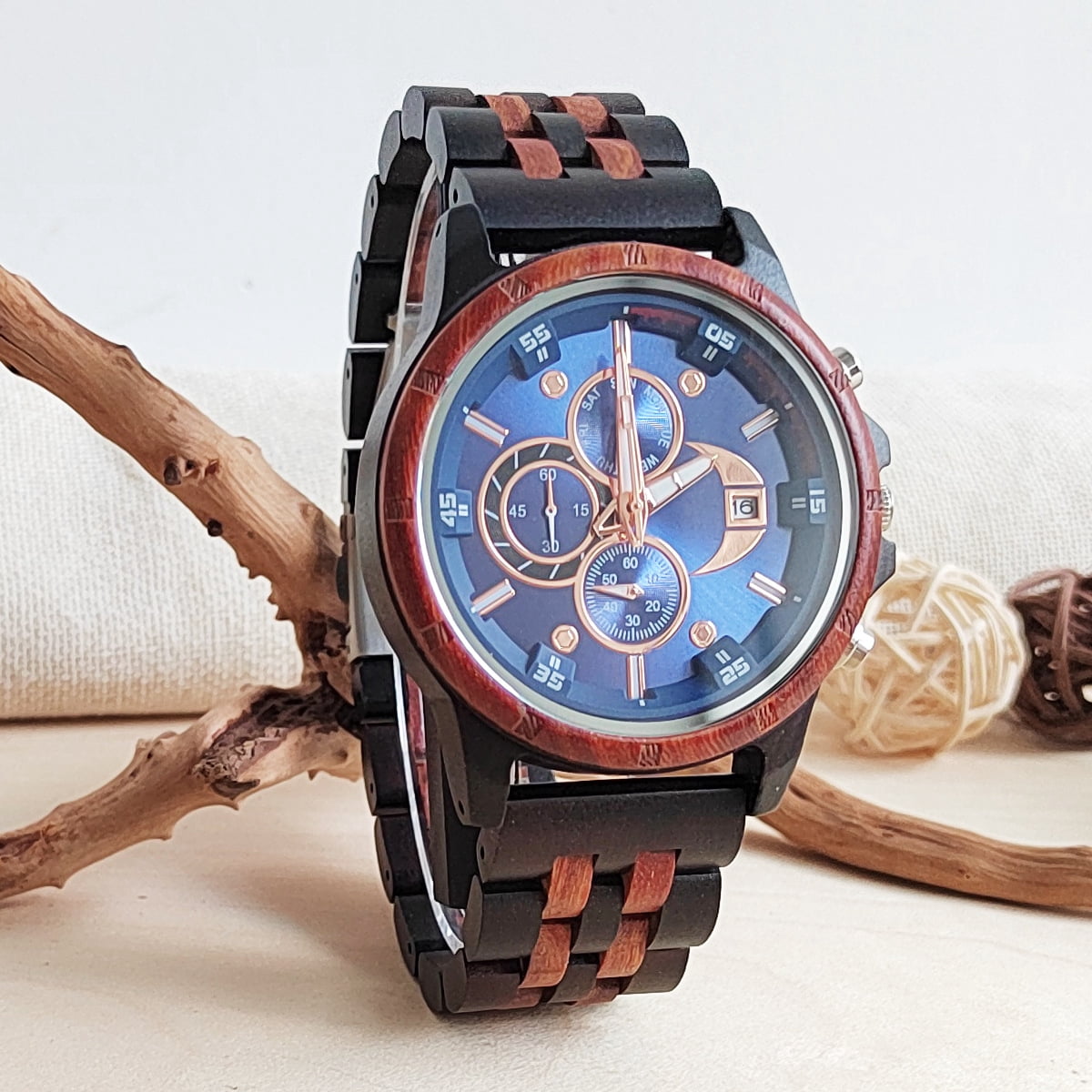 Luxury Retro Timepiece Quartz Movement, Elegant Watch for Men, Durable and Precise Timekeeping, Wooden Round Dial Mechanical Watch, Wooden Strap, Classic Vintage Style