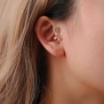 thumbnail image 2 of Clip de oreja vacío personalizado de moda simple con forma de flor coreana sin orificios para las orejas, 2 of 5