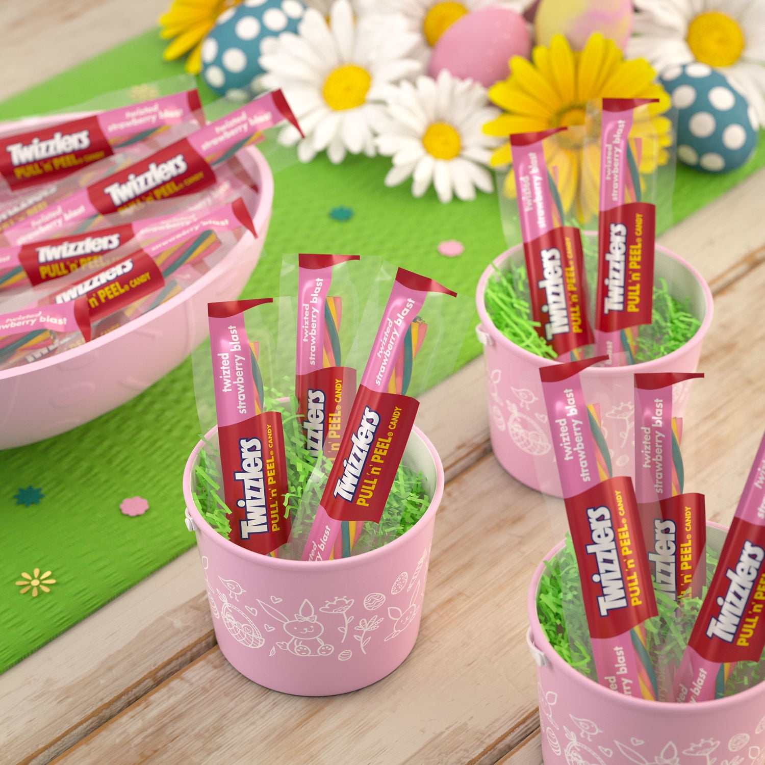 Twizzlers Pull 'N' Peel Twizted Strawberry Blast Snack Size Easter Candy, Bag 11 oz, 25 Pieces