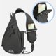 thumbnail image 4 of Naiovety Bolso de hombro impermeable, se mantiene seco y elegante, bolso bandolera versátil y duradero. Ropa Deportiva, Zapatos negro, 4 of 6
