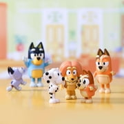 Bluey's Family and Friends - 8 Pack - 2.5-3 Bluey, Bingo, Chilli (Mum) and Dad (Bandit), Honey, Socks, Chloe and Indy Figures