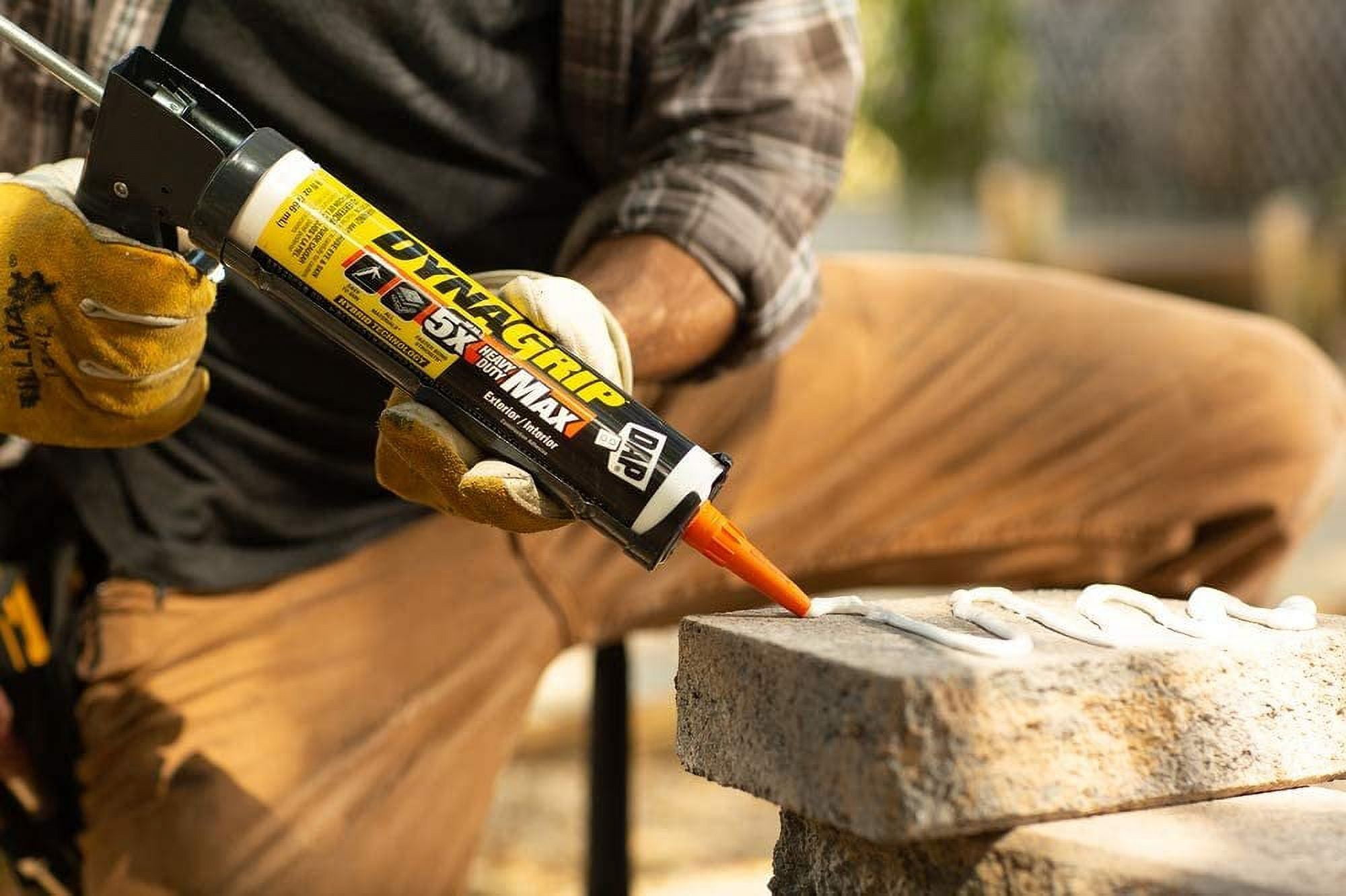12-pack DAP Dynagrip Heavy Duty Max - Polyurethane Construction Adhesive - 12 Pack, 9 Oz, White — Exterior Wood Surfaces, UV-Resistant Formula