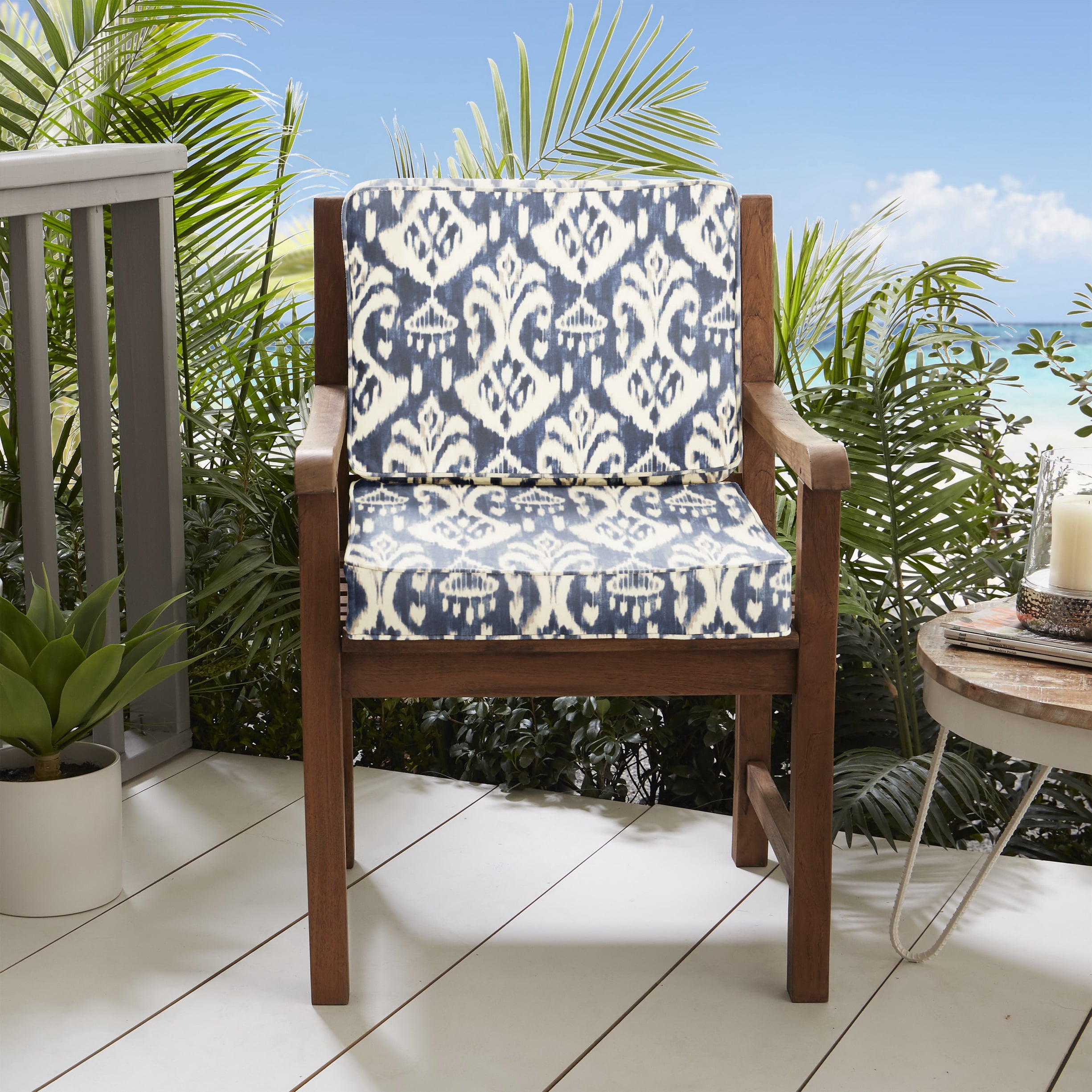 Sorra Home Indigo and Cream Indoor/Outdoor Deep Seating Cushion, Corded