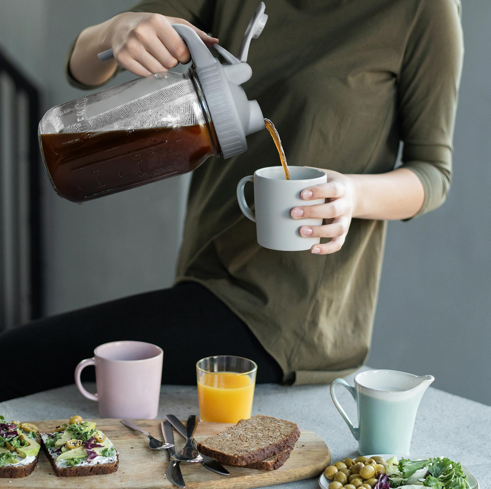 GOSCHE 64oz Cold Brew Coffee Maker with Stainless Steel Filter photo 6
