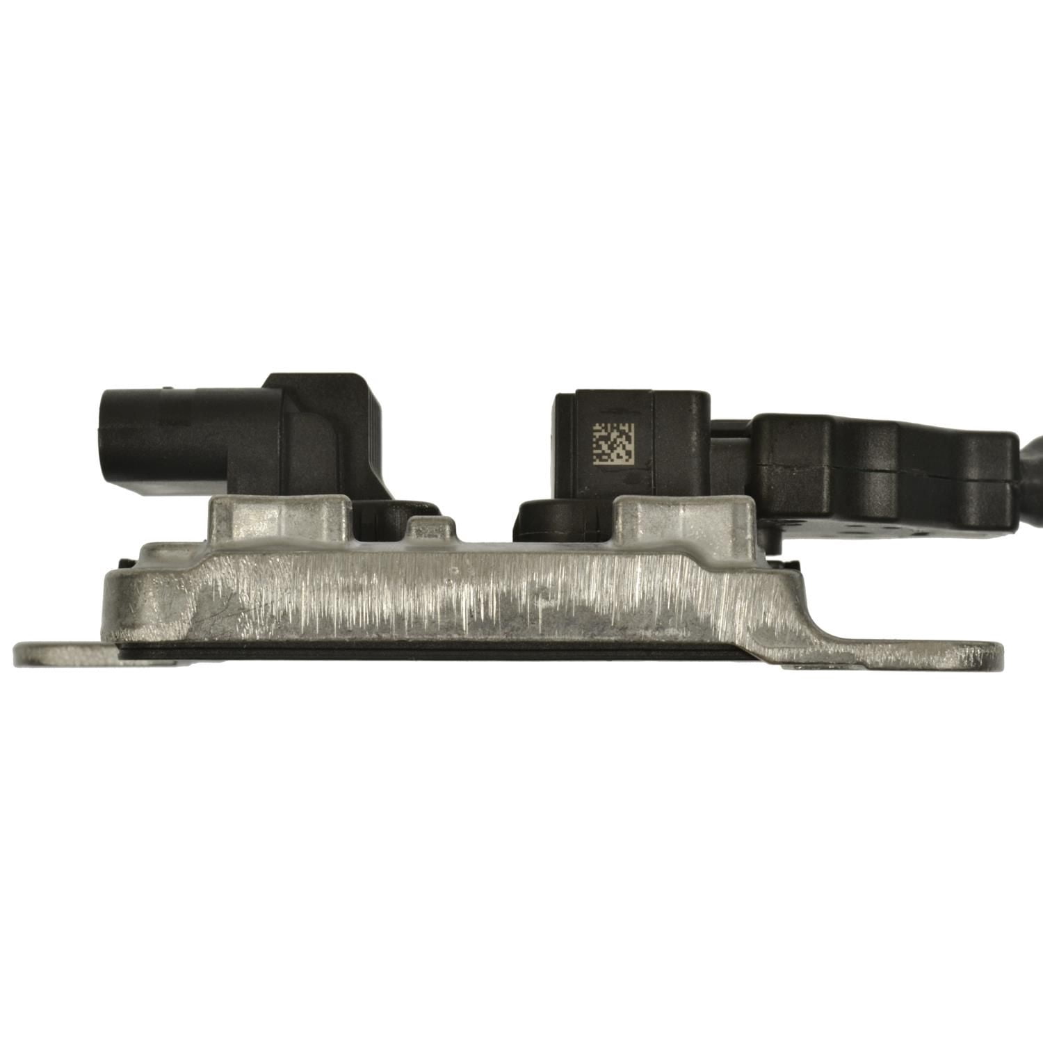 Standard NOX006 Nitrogen Oxide(NOx) Sensor Fits select: 2017 CHEVROLET SILVERADO, 2017 GMC SIERRA
