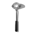thumbnail image 2 of Kit de utensilios de cocina OXO Good Grips: cucharón y pinzas, 2 of 7