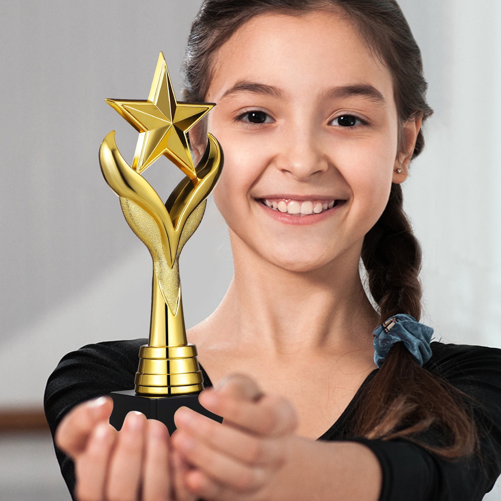 HOMEMAXS 2pcs Award Trophy Star Shape Trophy Decorative Competition Trophy Party Celebration Trophy