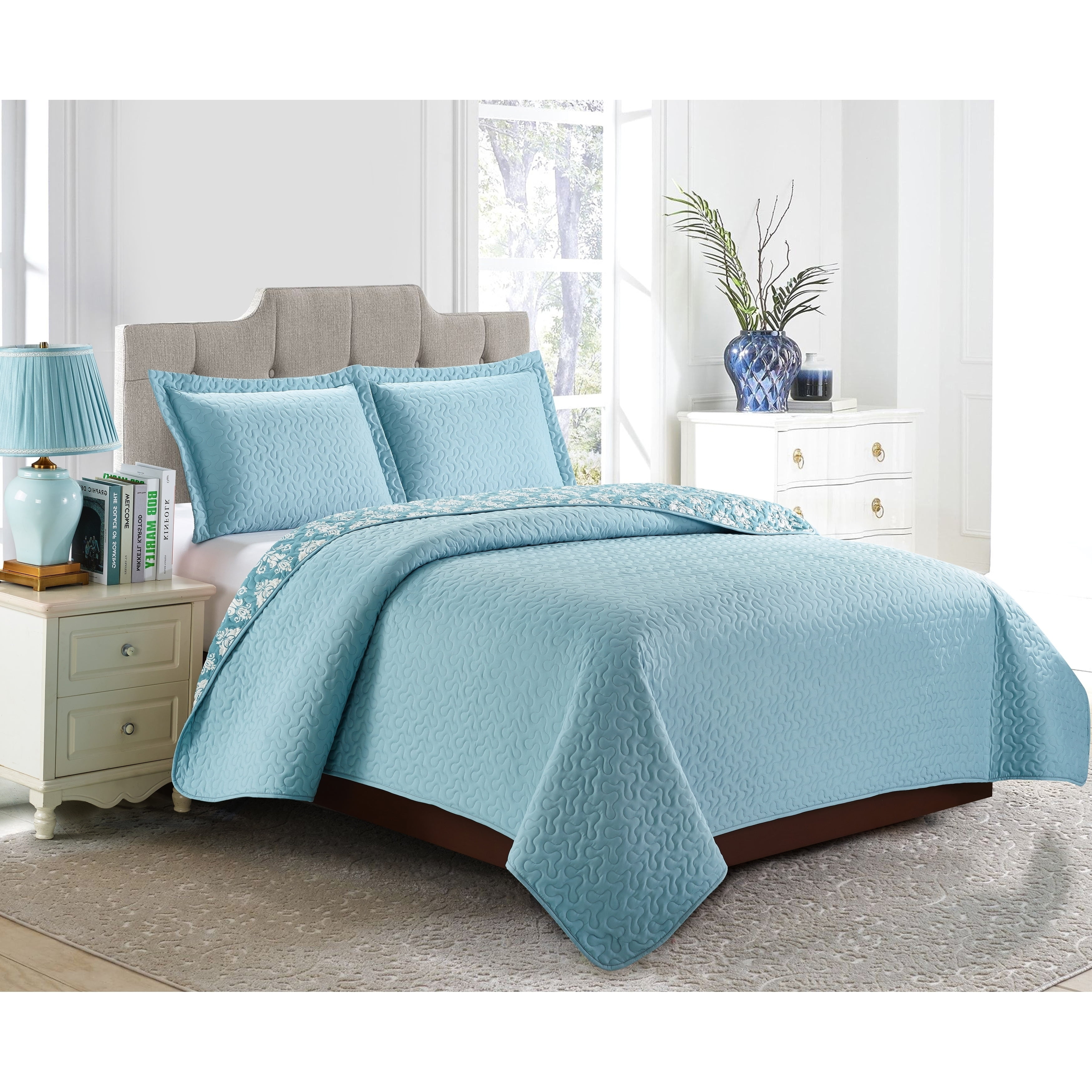 Harper Lane Yesler Blue Damask 3piece Reversible Quilt Set Full/Queen