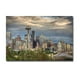 Seattle par Larry J Taite Premium Giclée de Toile Emballée dans une Galerie d'Art - Prêt à Être Accroché; 24 x 36 x 1,5 Po. – image 1 sur 1