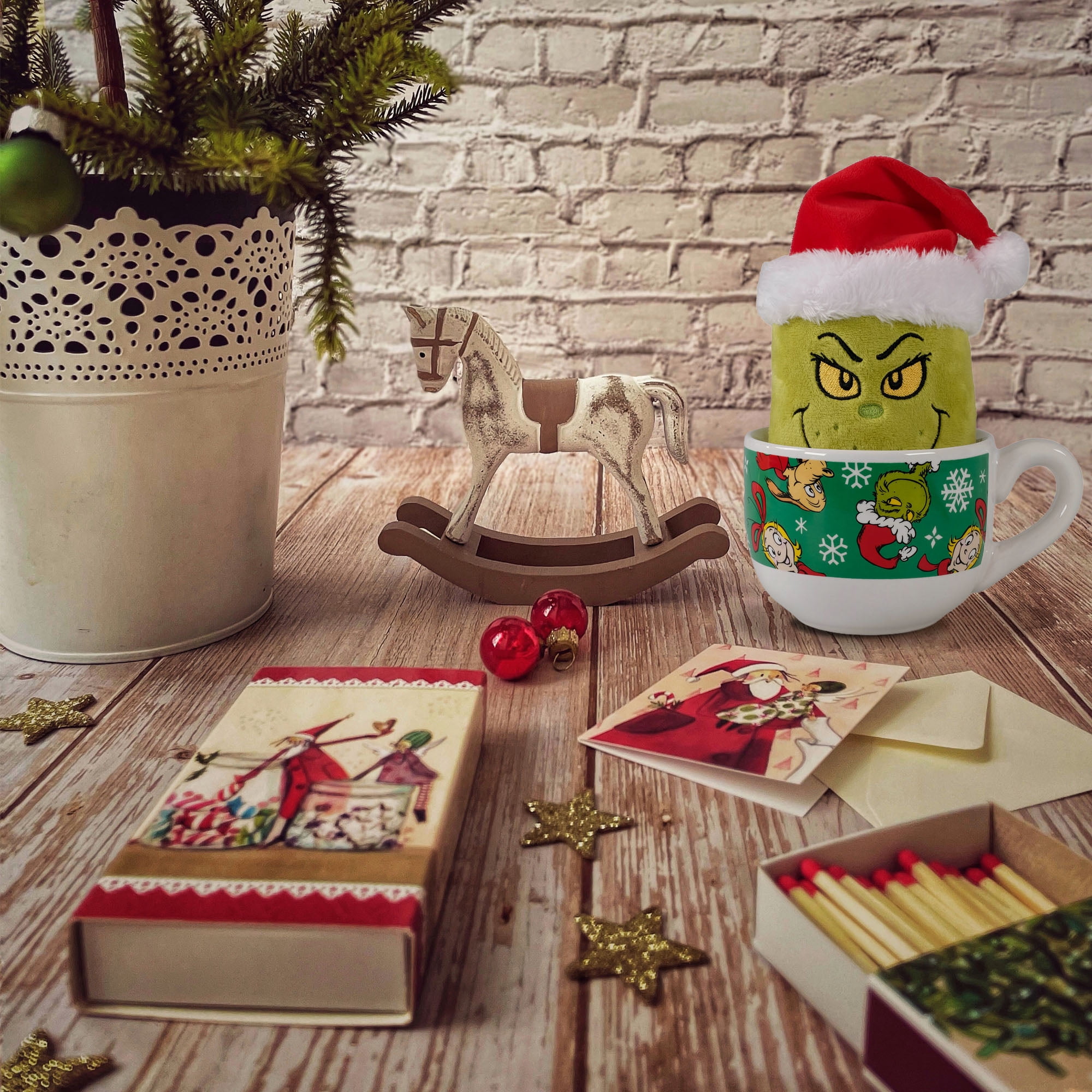 Dr. Seuss The Grinch Marshmallow Plush in Holiday Cappuccino Mug – Festive Green Mug with Character Artwork