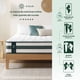 thumbnail image 4 of Zinus Comfort Colchón en Caja Queen Size con 3 capas de Memory Foam y Resortes Independientes, 30 cm de Altura Total, Aislamiento de Movimiento, Firmeza Media y Transpirable. Certificación CertiPur, 4 of 9
