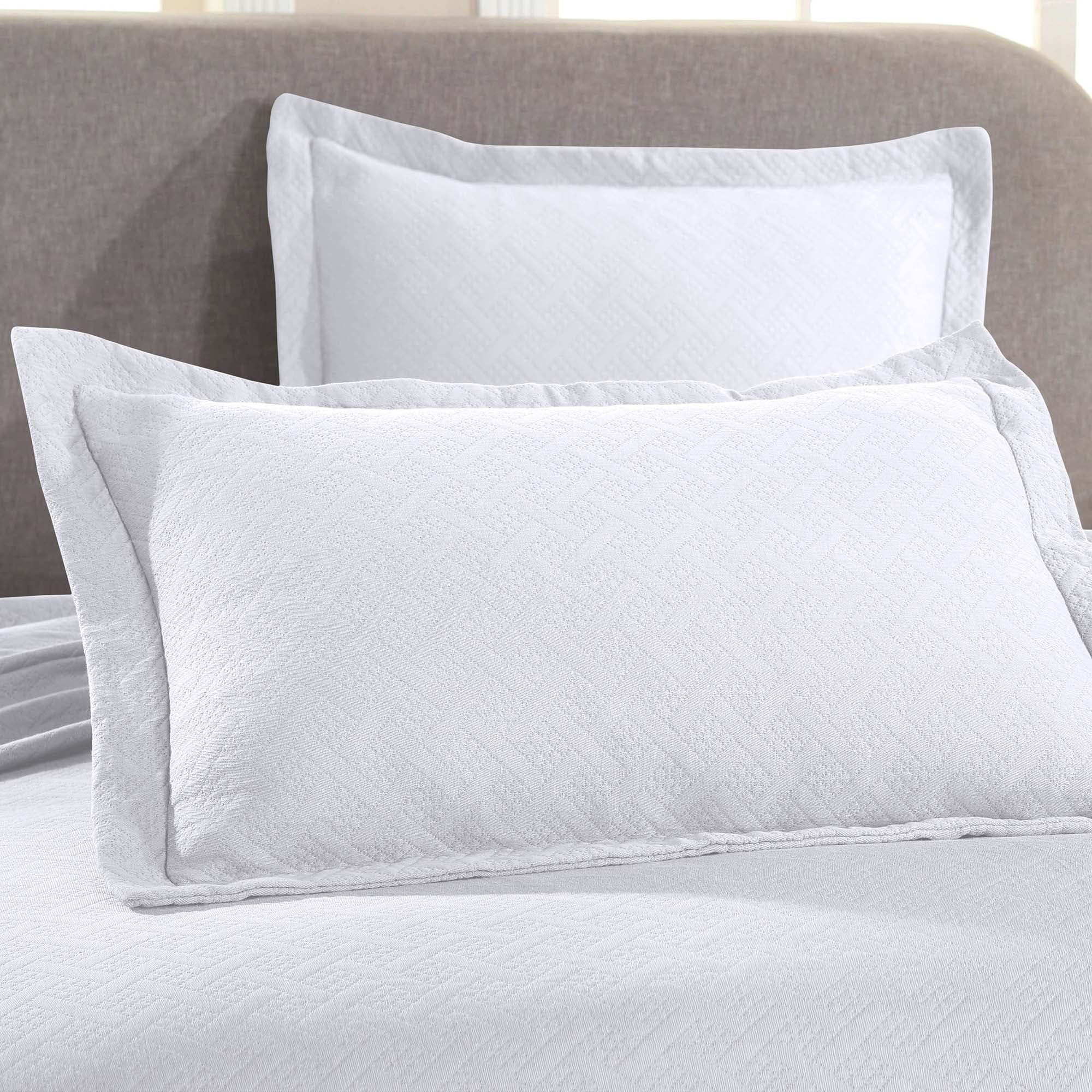 Superior Basket Weave 2 Piece Decorative Cotton Bedspread, Lightweight Bedding Set, Twin Size, White