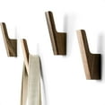 thumbnail image 1 of Ganchos de pared - Juego de 4 - Ganchos para abrigos de madera de nogal oscuro o fresno claro para colgar sombrero, bolso, mochila, bolsa, chaqueta. Decoración moderna de granja para pared y prácticos, 1 of 5