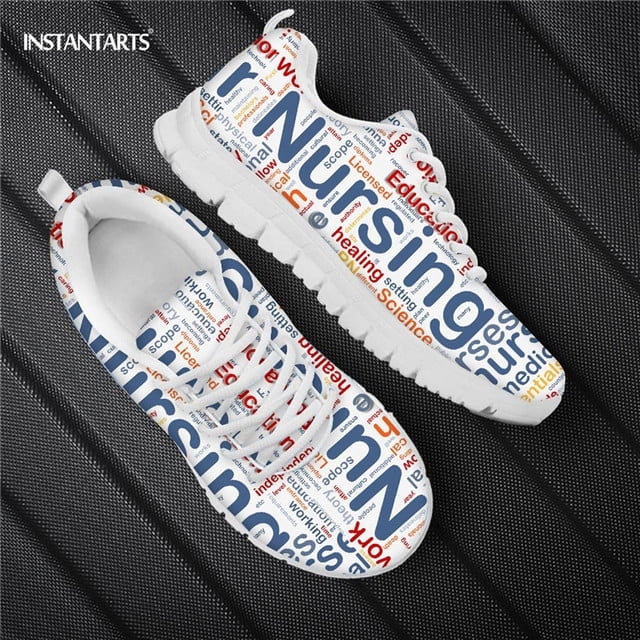 Zapatos planos Doginthehole de enfermera con diseño de periódico para mujer, zapatillas ligeras con cordones de malla para despertar, calzado transpirable de verano para damas y niñas.